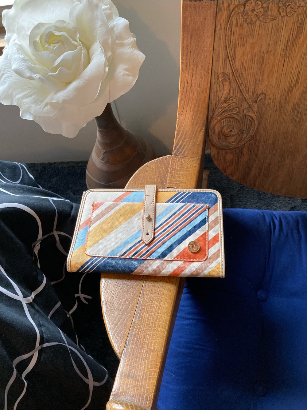 Spartina 449 Tan Bifold Wallet with Card Slots